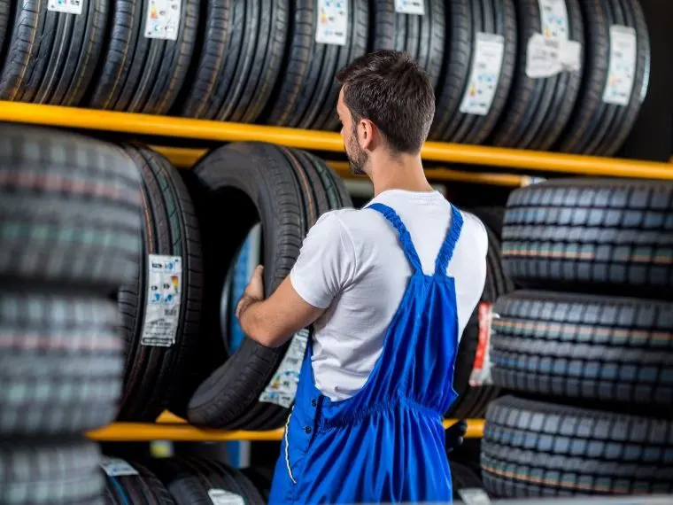 Gölcük Oto Lastikçi